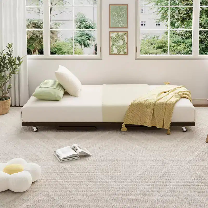 Struttura letto a rotelle doppia con piattaforma in metallo a scomparsa e ruote bloccabili, design pieghevole per camere degli ospiti e pigiama party