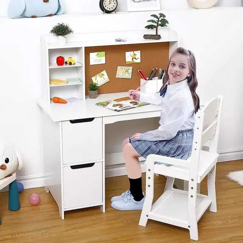 Set Tavolo e Sedia da Studio in Legno per Bambini con Scaffale, Bacheca e Armadietti, Bianco
